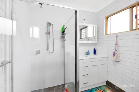 Property photo of 234 Branyan Drive Avoca QLD 4670