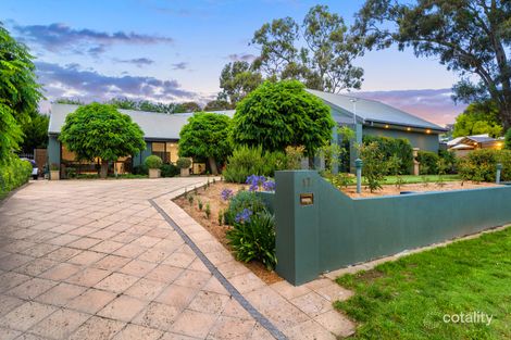 Property photo of 17 Forest Drive Jerrabomberra NSW 2619