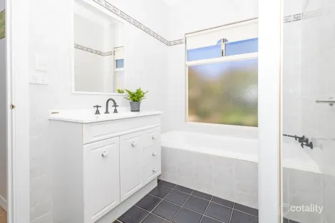 Property photo of 4 Peterson Place Green Head WA 6514