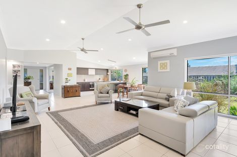 Property photo of 8 Bimberi Row Pacific Pines QLD 4211