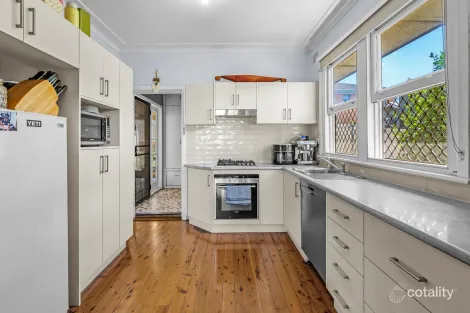 Property photo of 4 Renshaw Avenue Singleton NSW 2330