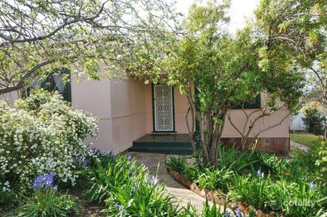 15 Anzac Ave, Junee, NSW 2663