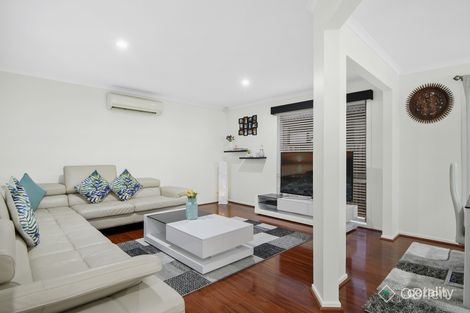 Property photo of 2/13 Eildon Road Endeavour Hills VIC 3802