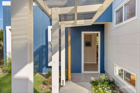 Property photo of 42 Surfrider Place Mudjimba QLD 4564