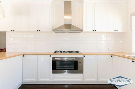 Property photo of 11 Kirk Loop Lake Coogee WA 6166