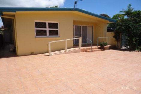 1/18 Proud St, Labrador, QLD 4215