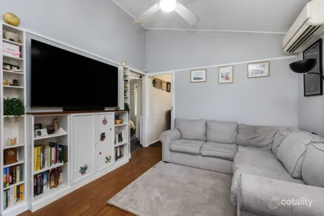 Property photo of 55 Phillip Avenue Mount Austin NSW 2650