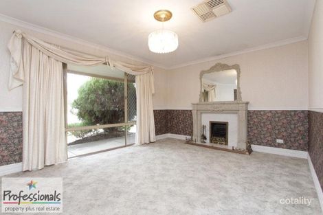 Property photo of 63 Forest Lakes Drive Thornlie WA 6108