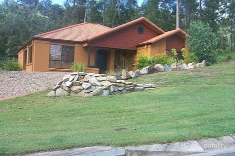 2 Lomatia Ct, Bonogin, QLD 4213