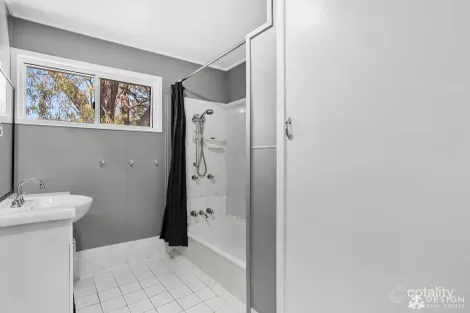 Property photo of 244 Roselt Street Koongal QLD 4701