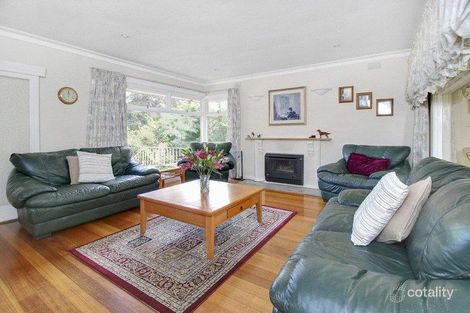 Property photo of 2 Tarook Court Frankston VIC 3199