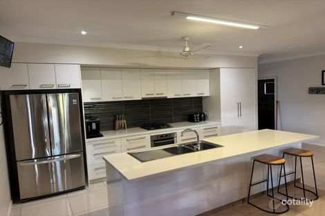 Property photo of 25 Tomarito Crescent Bilingurr WA 6725