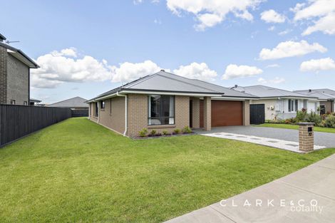 Property photo of 72 Arrowtail Street Chisholm NSW 2322