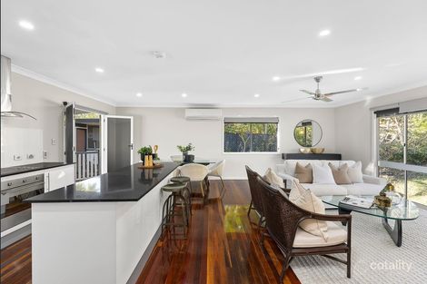 8 Tad St, Kenmore, QLD 4069