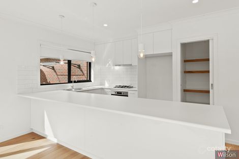Property photo of 2/9A Peake Street Golden Point VIC 3350