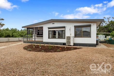 17 Milne St, Moonta Mines, SA 5558