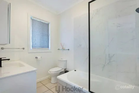 Property photo of 11 Glen Avenue Arcadia Vale NSW 2283