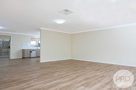 Property photo of 1/6 Trumper Street Boorooma NSW 2650