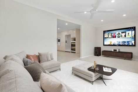 Property photo of 4 Thoar Place Claremont Meadows NSW 2747