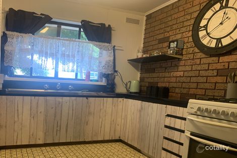 Property photo of 1/1A Daniel Street Long Gully VIC 3550