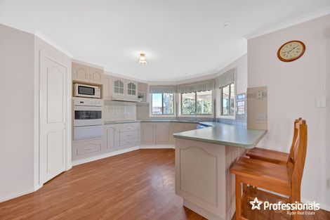 Property photo of 2 Kimburra Court Kurunjang VIC 3337