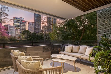 Property photo of 202/24 Wicklow Street Kangaroo Point QLD 4169