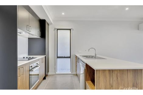 Property photo of 48 Solar Circuit Spring Mountain QLD 4300