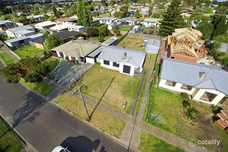 8 Gardenia Gr, Norlane, VIC 3214