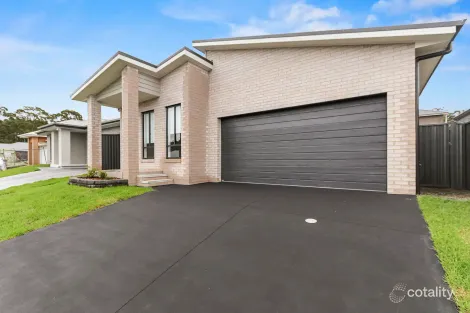 42 Bradman Dr, Woongarrah, NSW 2259