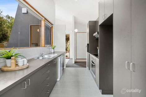 Property photo of 1/18 Foam Court Torquay VIC 3228