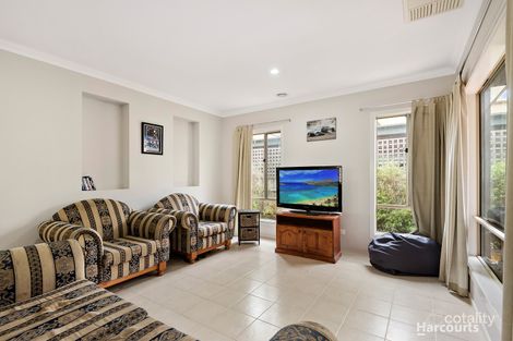 Property photo of 5 Daphne Court Pakenham VIC 3810