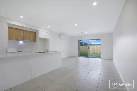 Property photo of 21 Jive Way Ripley QLD 4306