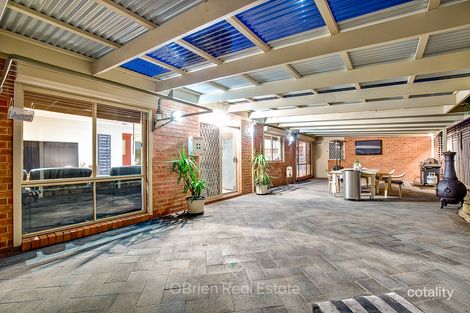 Property photo of 2 Ellenvale Drive Narre Warren VIC 3805