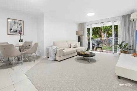 Property photo of 2/132-138 Pacific Parade Dee Why NSW 2099