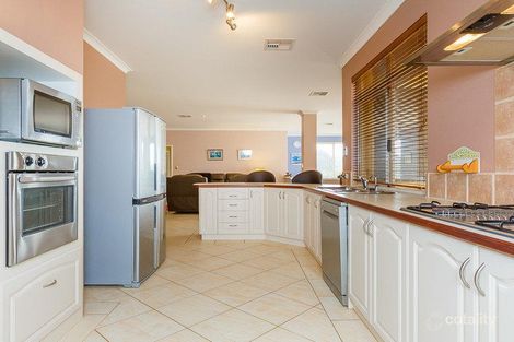 Property photo of 7 Arania Place Bedfordale WA 6112