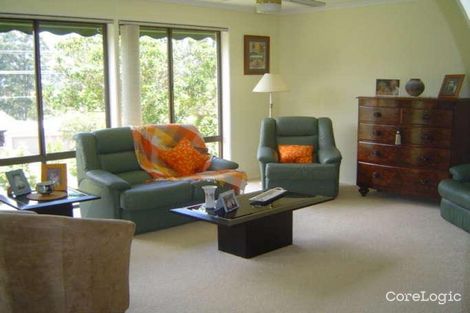 Property photo of 10 Wirildar Drive Elanora QLD 4221