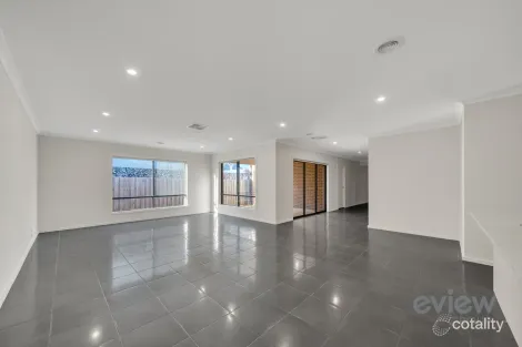 Property photo of 79 Bensonhurst Parade Point Cook VIC 3030