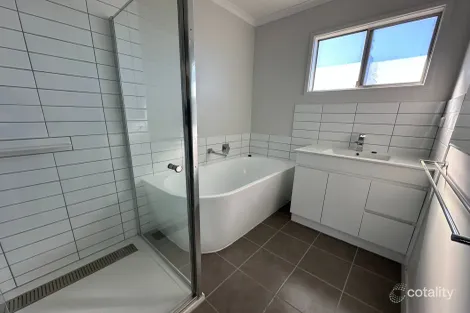 Property photo of 80 Sutton Street Barney Point QLD 4680