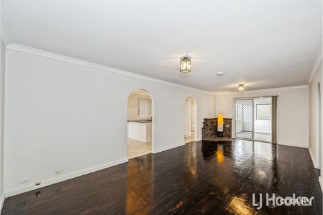 Property photo of 28 Wooramel Crescent Gosnells WA 6110