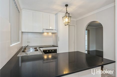 Property photo of 28 Wooramel Crescent Gosnells WA 6110