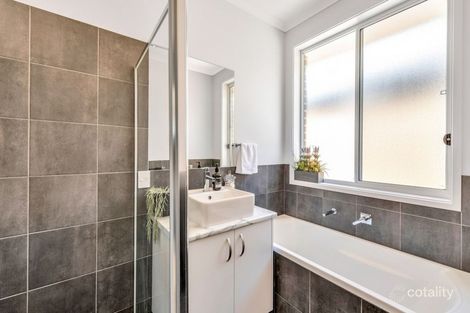 Property photo of 4 Fathom Crescent Seaford Meadows SA 5169