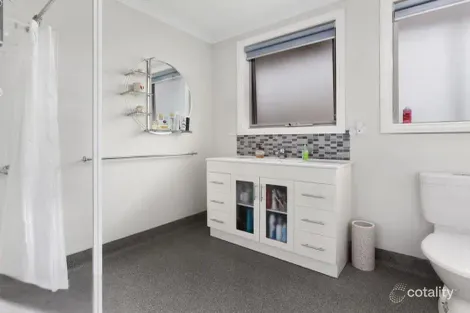 Property photo of 4 Kerry Court Corio VIC 3214