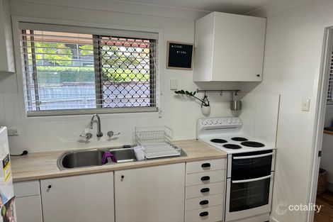 1/4 Oakleigh St, Rockville, QLD 4350