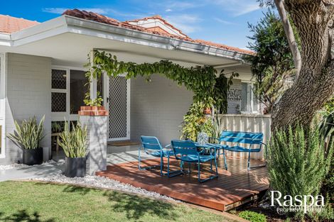 Property photo of 11 Rambures Way Hamilton Hill WA 6163