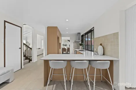 Property photo of 15 Boorala Crescent Eight Mile Plains QLD 4113