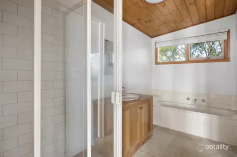 Property photo of 2 Douglas Court Rye VIC 3941