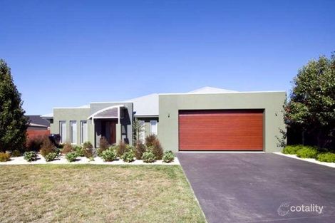 Property photo of 2 Nicholson Place Traralgon VIC 3844