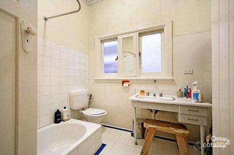 Property photo of 116 McKinnon Road McKinnon VIC 3204