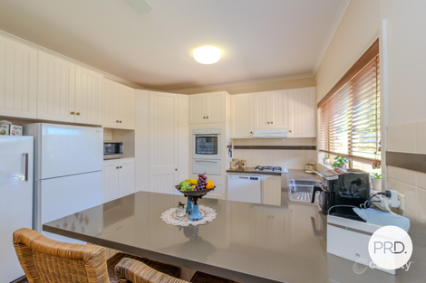 Property photo of 2 Cupper Grove Merbein VIC 3505