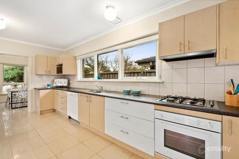 Property photo of 20 St Marks Close Dingley Village VIC 3172